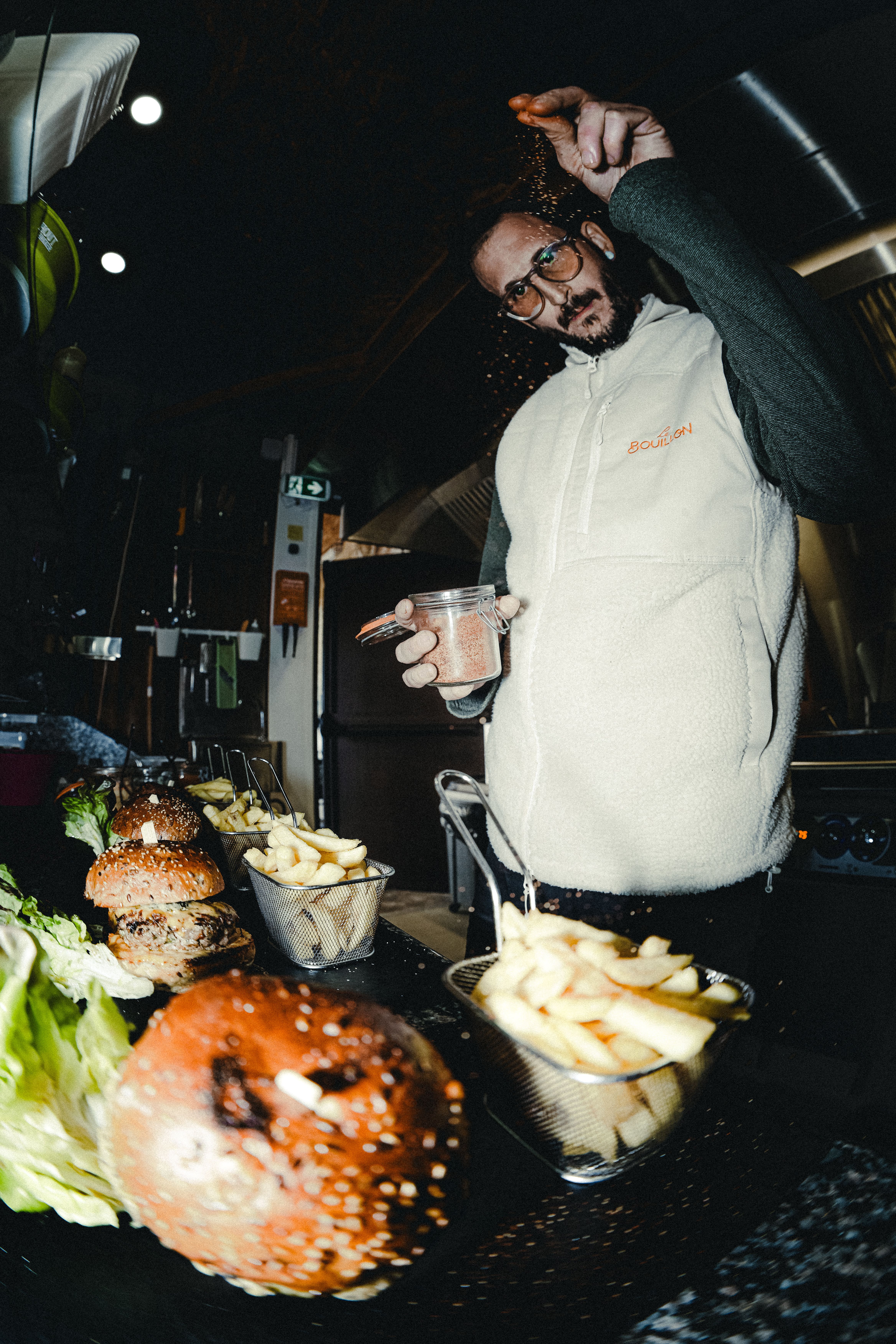 Cuisinier burgers maison Le Bouillon